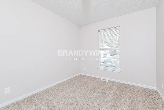 19307 Diamond Ln — Photo 11