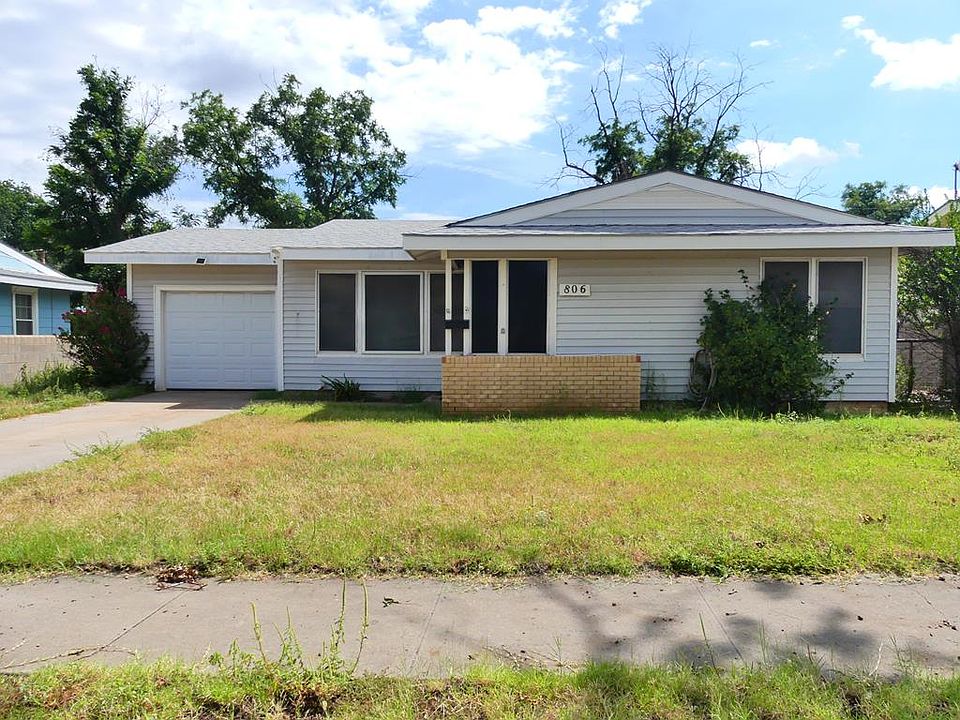 1st image of 806 NW 10th St