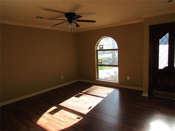 5th image of 8075 Driftwood Dr