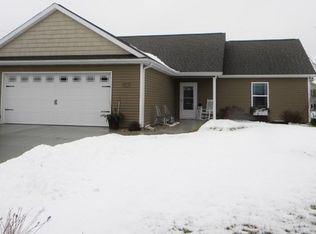 2375 Falcon Dr, Warsaw, IN