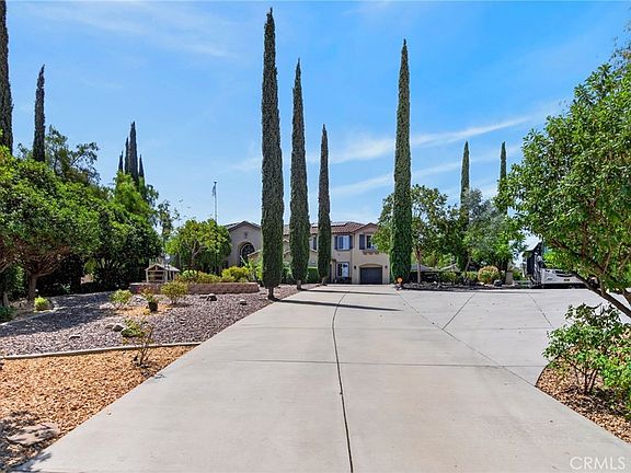 2nd image of 18397 Swallowtail Ln