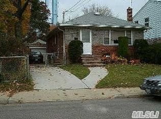 1650 Empire St, Elmont, NY 11003