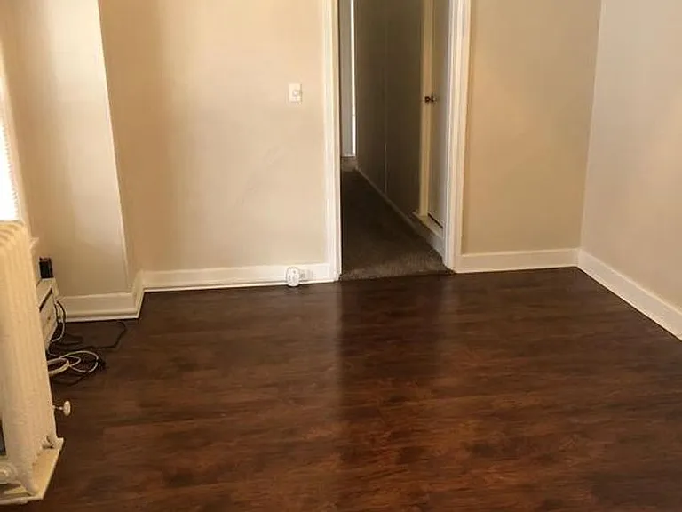 116 E Locust St #2 — Photo 4