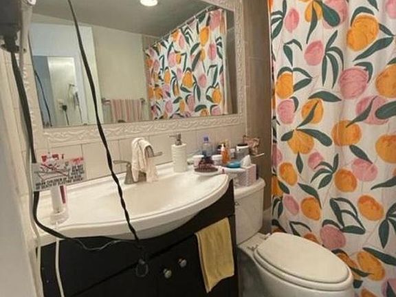 4th image of 4515 Willard Ave APT 2305S