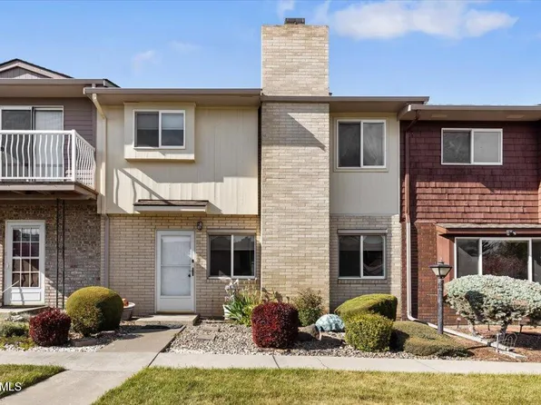 100 N 56th Ave APT 20, Yakima, WA 98908