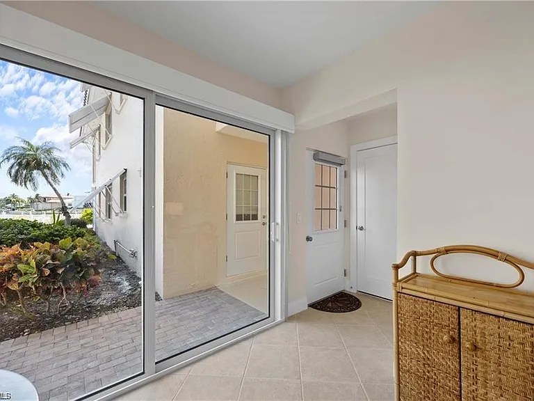 3070 Gulf Shore Blvd N #103 — Photo 31