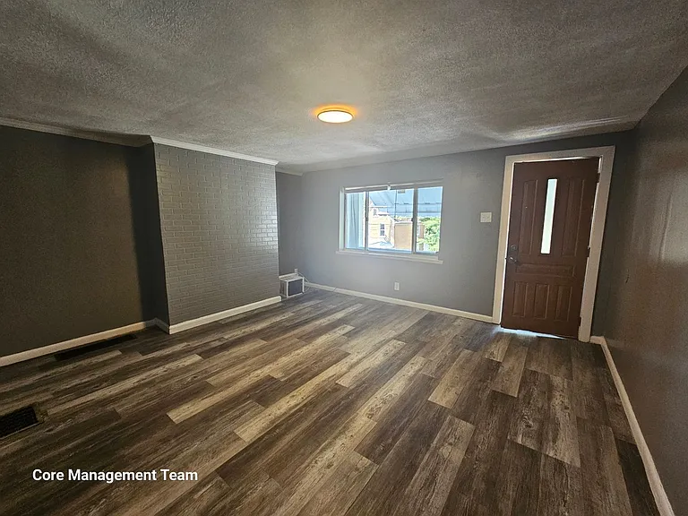 3214 Virginia Ave — Photo 3