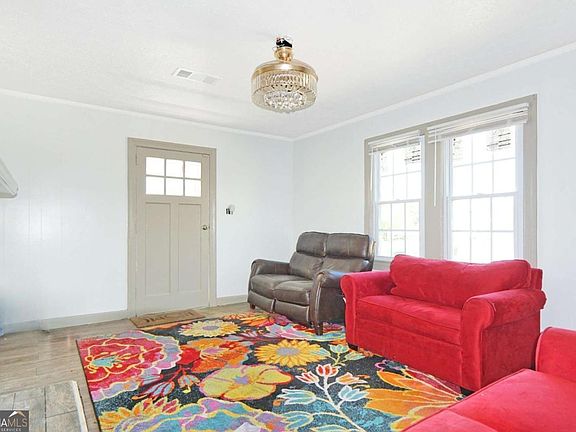 3rd image of 5024 Park Ave