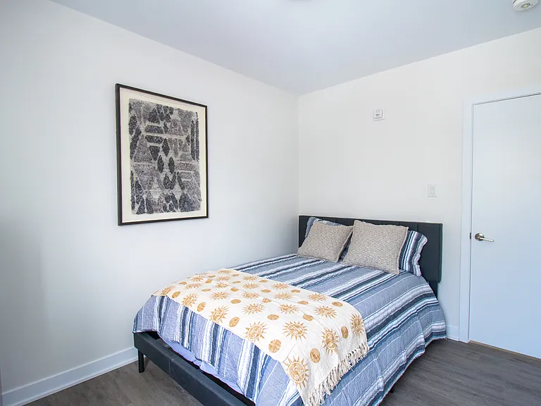 994 Bronson Ave #PRIVATE ROOM WITH PR — Photo 9