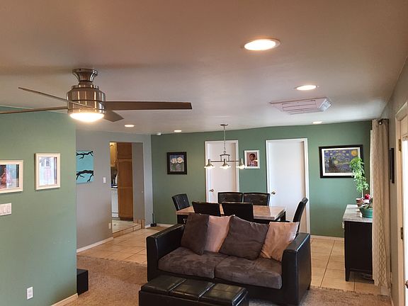 2nd image of 2733 Aliso Dr NE