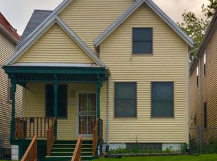 2135 N 34th St, Milwaukee, WI 53208