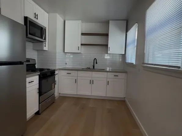 6407 1/2 11th Ave, Los Angeles, CA 90043