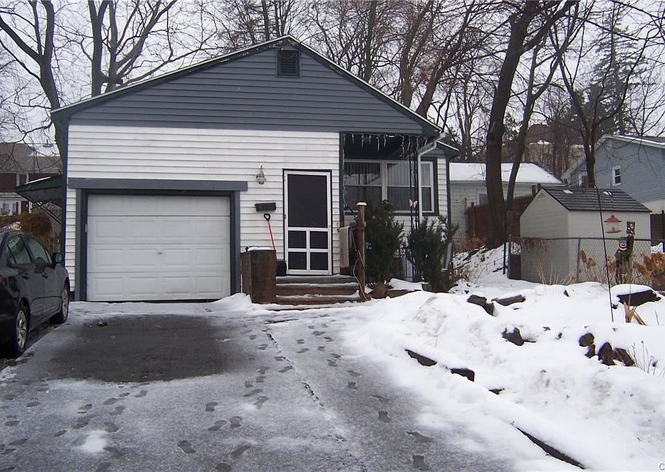 1st image of 210 Mountainview Ave