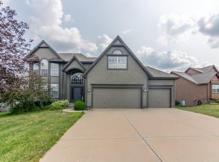 19201 207th Ter, Spring Hill, KS 66083