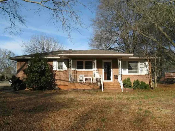 104 Miriam St, Iva, SC 29655