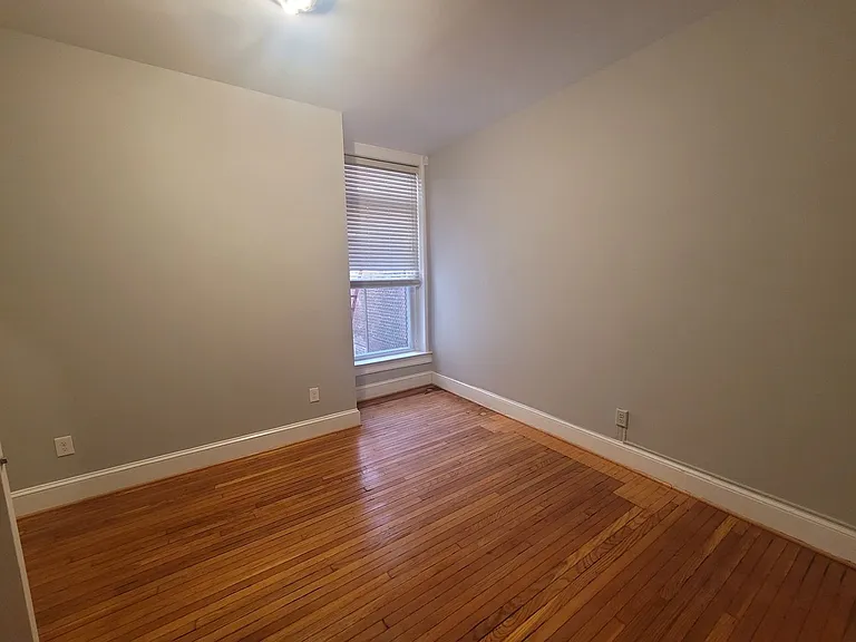 3045 Saint Paul St — Photo 6