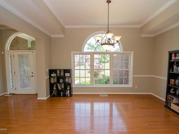 3rd image of 311 Fibles Run Ct