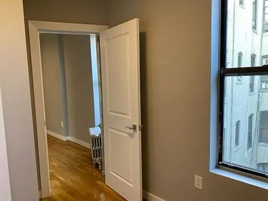 Rented by Premier One Realty LLC | media 18