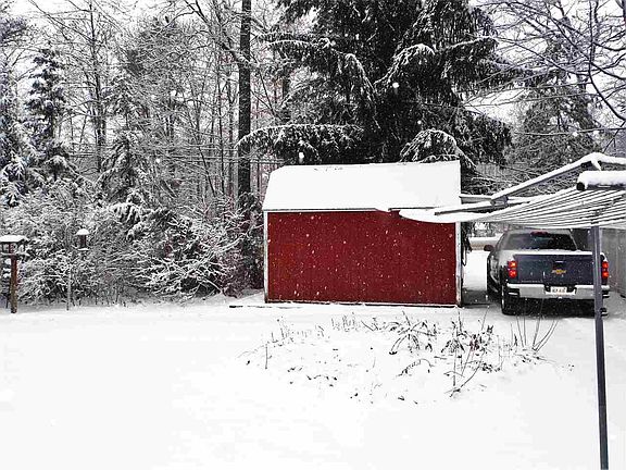 5th image of 103 Hardwood Ave