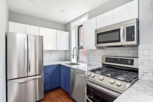 Rented by Compass | media 26