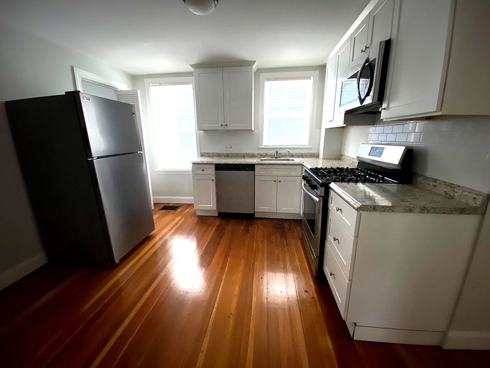 1st image of 49 Montfern Ave #1