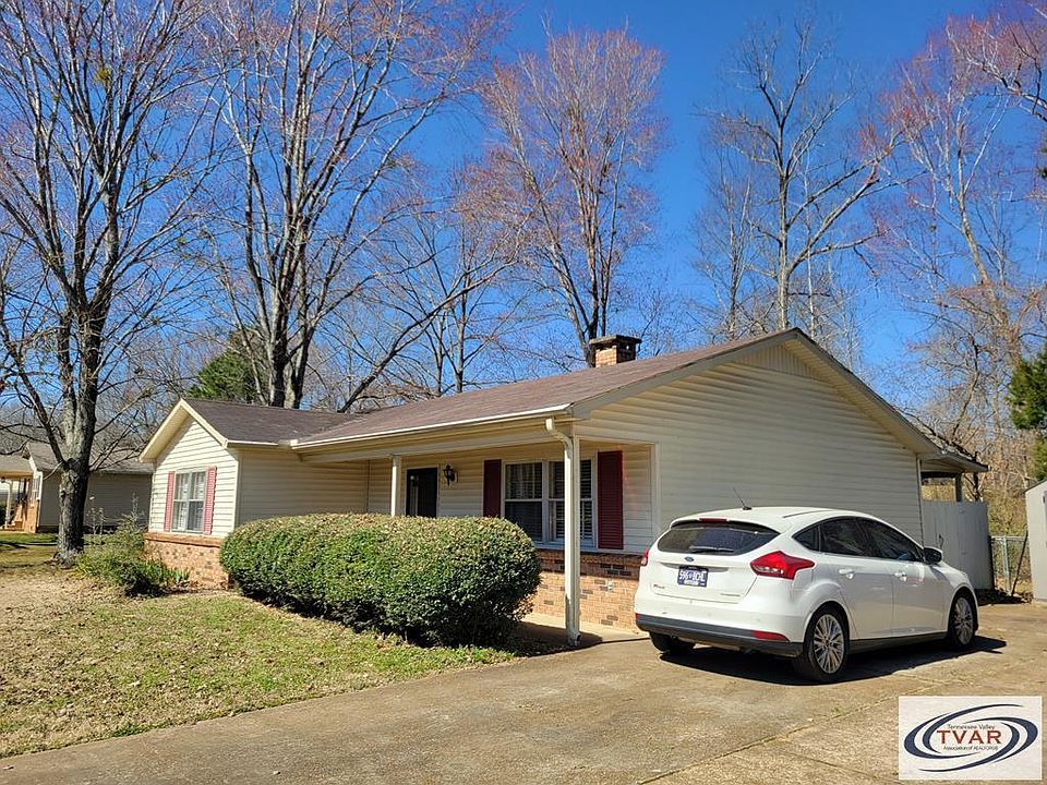 1st image of 1512 Valleywood Dr