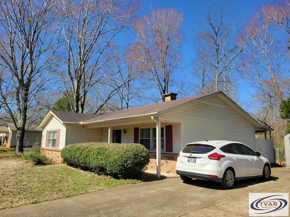 1512 Valleywood Dr, Paris, TN 38242