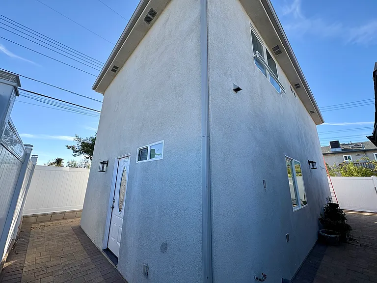 16712 Tuba St — Photo 19