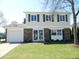 4505 Harbor Cir, Hoffman Estates, IL 60192