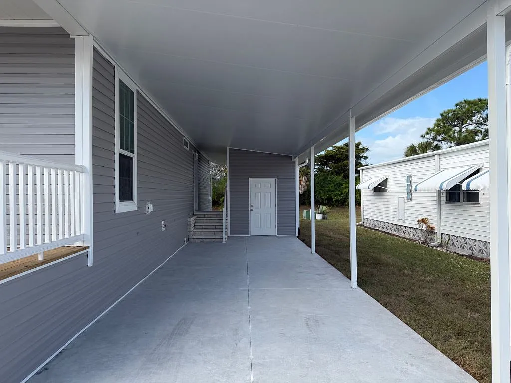 3 bed, 2.0 bath, 1460 sqft, $1,499 — Photo 3