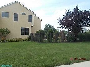3rd image of 13499 Silverbrook Dr NW