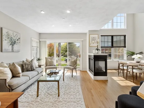 12 Ship Ave APT 1, Medford, MA 02155