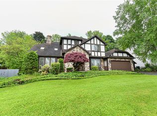189 Weiland Woods Ln, Rochester, NY 14626