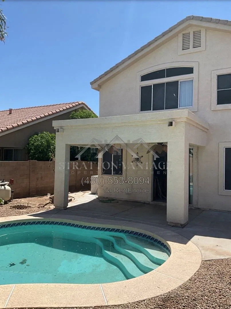 5 bed, 3.0 bath, 2297 sqft, $2,750 — Photo 2