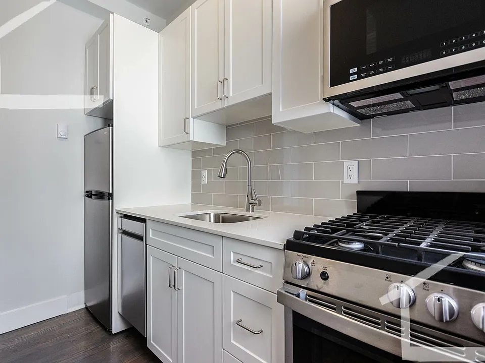 71 Park Dr #2