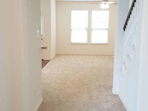 4th image of 7424 Rose Crest Blvd