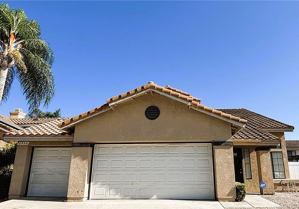 1st image of 2958 Hampshire Cir