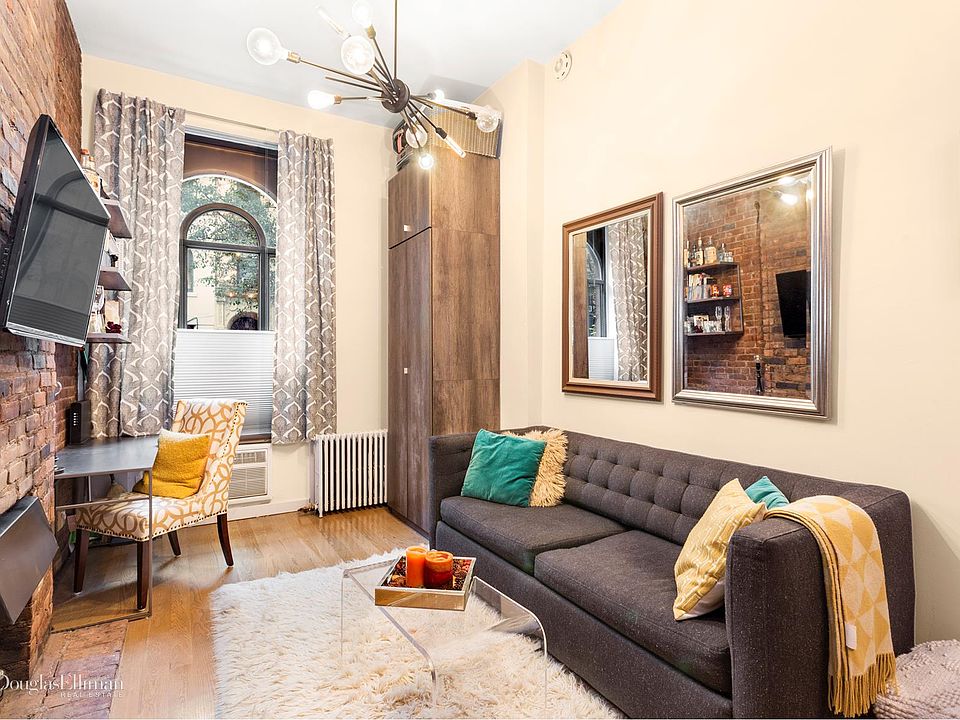 1st image of 221 W 21st St APT 1A