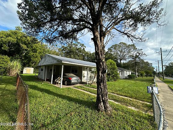 3rd image of 1073 HURON Street