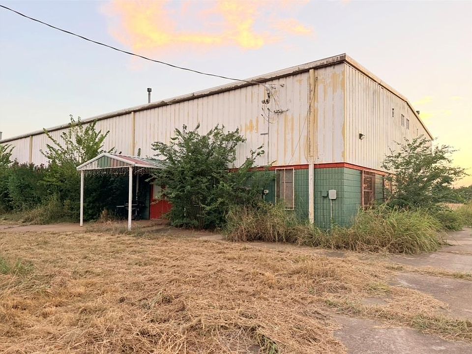 1st image of 840715 N 1st St
