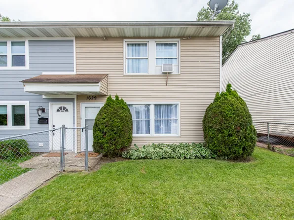 1629 Richard E Bush Ct, Waukegan, IL 60085