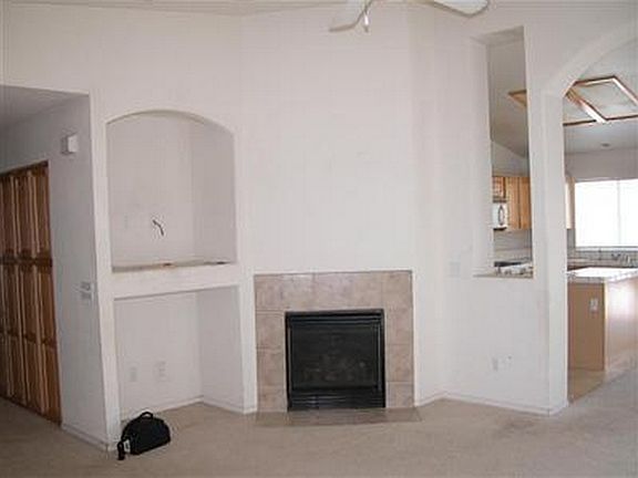 4th image of 4820 Miramare Ln