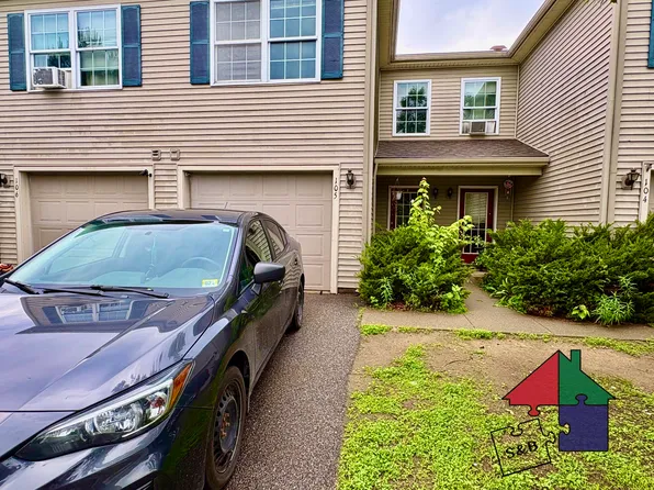 19 Green St #105, Milton, VT 05468