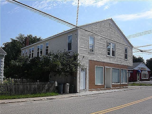 2nd image of 21 Washington Ave