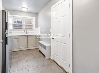 7431 N Winchester Ave APT 203, Chicago, IL 60626