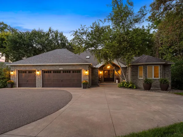 11220 Sunset Trl, Minneapolis, MN 55441