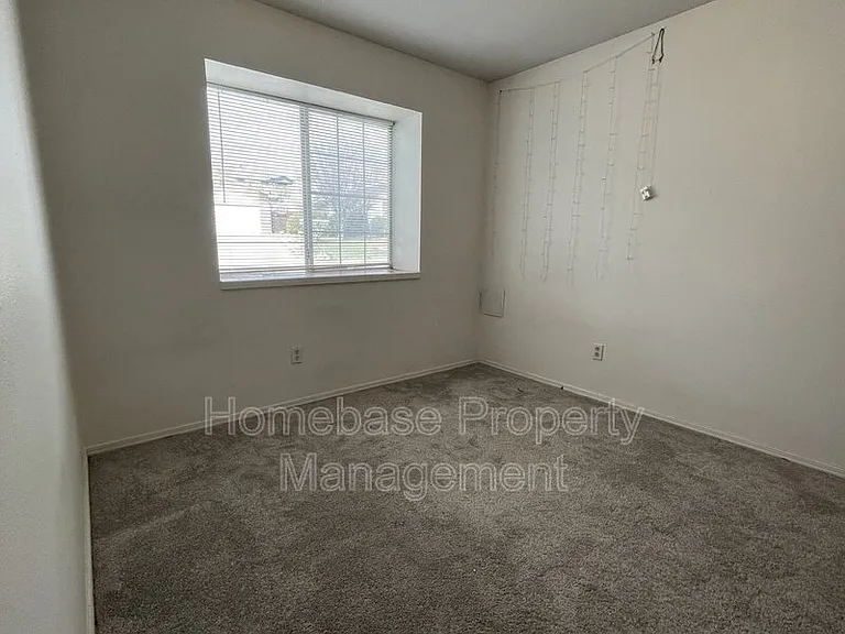 1901 Ranch Dr — Photo 11