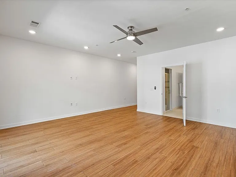 4361 S Congress Ave #323 — Photo 12
