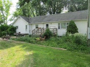 979 Kreitzer Dr, New Lebanon, OH 45345