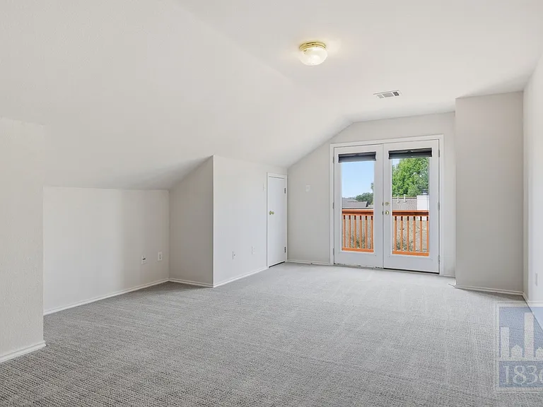 2217 Speidel Dr — Photo 20